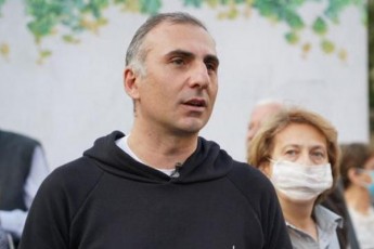 darwmunebuli-var-60-ze-gacilebiT-meti-adamiani-iqneba-vinc-fiqrobs-rom-boikoti-unda-dasruldes---elisaSvili-IRI-is-kvlevaze