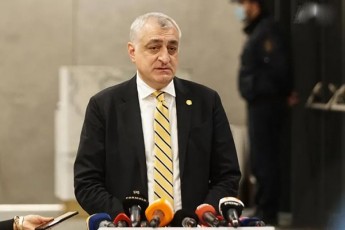 mamuka-xazaraZe-qarTulma-ocnebam-uari-ganacxada-yvela-saerTaSoriso-partnioris-miTiTebaze-rom-qveyanaSi-dasruldes-politikuri-marTlmsajuleba