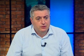 kaxa-kaxiSvili-gaxariaze-qveyana-Caketo-yvela-saxlSi-isxediT-da-ar-gamoxvideTo-amas-ar-hqvia-kargi-krizismenejeri
