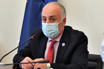 dimitri-xundaZe-gaxarias-gundSi-moazrebulma-deputatebma-arCevnebSi-qarTuli-ocnebis-mxardamWerebiT-gaimarjves-Turme-oTxi-Tvis-Semdeg-am-partiis-xedva-miuRebelia