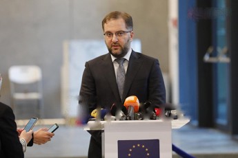 nacionaluri-moZraoba-danielsonis-dokumentis-xelmoweraze-uars-ambobs