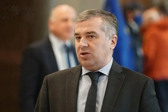 daviT-baqraZe-adgilobriv-arCevnebze-bma-ar-aris-saukeTeso-da-swori-gza-riggareSe-arCevnebis-dasaniSnad-magram-katastrofad-mimaCnia-opozicia-daupirispirdes-dasavleTs