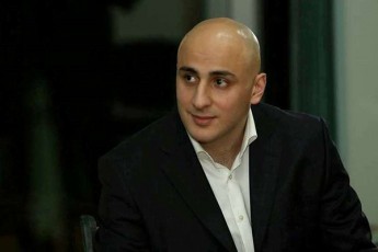 nika-melia-me-am-garigebaSi-ver-da-ar-Seval-es-Cemi-Seuvali-poziciaa