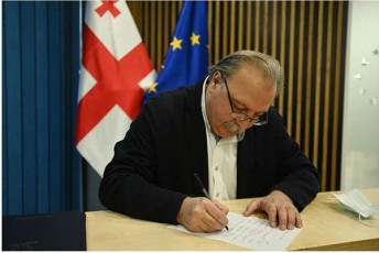 Sarl-miSelis-mier-wardgenil-dokuments-xeli-grigol-vaSaZemac-moawera