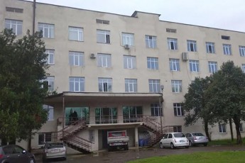 quTaisSi-CxobaZis-saxelobis-klinikis-kovidganyofilebidan-pacienti-gadaxta