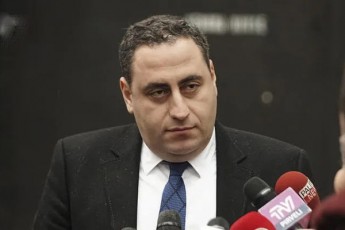 giorgi-vaSaZe-mivmarTav-ara-melias-aramed-maT-romlebic-gmoben-amnistias-meore-mxriv-ki-elodebian-mis-miRebas-rom-parlamentSi-swrafad-SebobRdnen---es-pilate-pontoelis-msgavsi-qmedebaa