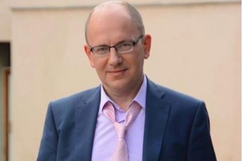 gia-abaSiZe-politikuri-uprincipobaa-roca-partiis-Tavmjdomare-ambobs-ver-damiWerT-axla-gamodis-daTanxmda-evrokavSiris-giraos