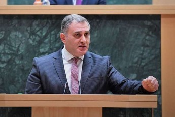rodis-datovebs-nika-melia-cixes-mixeil-sarjvelaZes-komentari