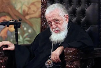 ilia-meore-imedi-siyvaruli-ar-unda-davkargoT-daxmareba-unda-gavuwioT-erTmaneTs