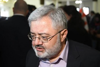aqciaze-adamianebi-modian-ara-imitom-rom-kmayofilebi-arian-aramed-imitom-rom-gabrazebulebi-arian-aTasobiT-lariani-jarimis-SemoReba-dauSvebelia---prezidents-SesaZlebloba-aqvs-veto-daados