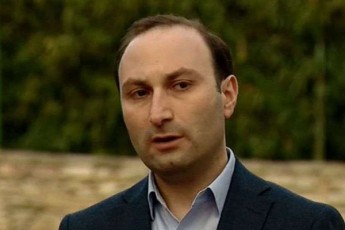 anri-oxanaSvili-qveyanas-Cveni-xelisuflebis-pirobebSi-politpatimrebi-arc-hyolia-da-arc-eyoleba