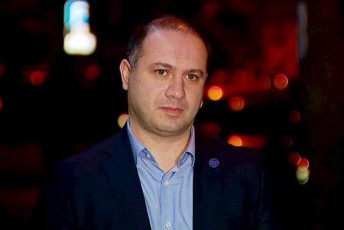 givi-miqanaZe-nika-melias-misi-Tanamoazreebisa-da-miT-umetes-mixeil-saakaSvilis-mier-SemoTavazebuli-manipulaciuri-qmedebebi-sazogadoebisTvis-saintereso-ar-aris