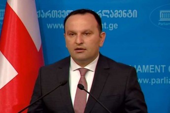 paata-manjgalaZe-nacmoZraobam-imxela-zizRisa-da-agresiis-urCxuli-Seqmna-xelismomweri-partiebis-winaaRmdeg-rom-es-urCxuli-axla-TviTon-nacmoZraobas-upirebs-STanTqmas