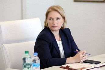 naTia-Turnava-namaxvanhesze-kiTxvebs-pasuxebi-unda-gaeces-kompetenturad-eqspertebis-daxmarebiT-da-ara-quCaSi-karvebSi-megafonis-moSveliebiT