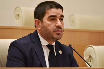 Salva-papuaSvili-salome-samadaSvils-es-iyo-evrokavSirSi-Tqveni-elCobis-suliskveTeba-evrokavSirSi-legalur-dasaqmebas-eZaxiT-monur-Sromas-es-aris-evropis-demonizacia