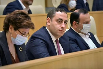 giorgi-vaSaZe-irakli-zarquas-xelSekruleba-ki-ara-Txa-da-gigo-waikiTxe-da-mere-melaparake