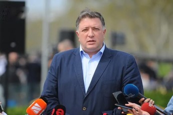 gigi-ugulava-Zalian-gautkbaT-amaT-amnistiebis-Cadeba-miqaraven-dagiWeren-brals-wagiyeneben-da-mere-amnistia-unda-gavrceldes-aranairi-amnistia-ar-minda