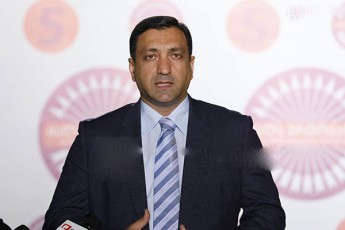 levan-beJaSvili-ivaniSvilis-dRevandelma-gancxadebam-daadastura-rom-politikidan-ar-wasula