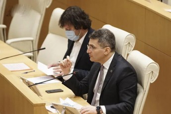 mamuka-mdinaraZe-nacionalur-moZraobaze-Tu-SiSze-laparakoben-xval-diliT-isev-unda-movidnen-da-aq-ar-davxvdebiT---agoniaSi-arian