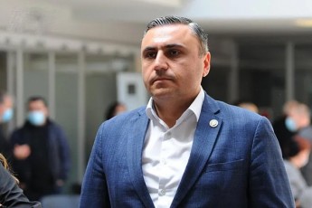 daviT-maTikaSvili-giorgi-gaxaria-gaRmerTebas-rom-eZaxis-eg-erTgulebaa-da-mas-samwuxarod-erTgulebis-niSanwyali-ar-gaaCnia