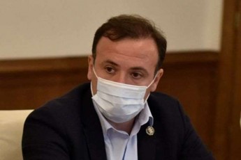 irakli-zarqua-cixeSi-najdomi-batono-nikanor-is-xalxia-vinc-saakaSvilis-cixeSi-wameba-gamoiara-Torem-Tqvengan-aba-ra-gmiri-unda-gamovides