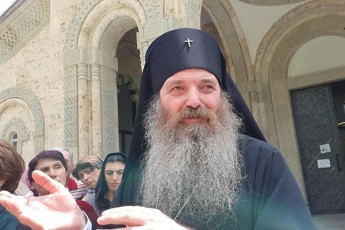meufe-iakobi-giorgi-gaxariaze-eklesiis-saqmeSi-pirdapir-ereoda---xom-iZaxodiT-Cemze-nasvamma-Tqvao-fxizeli-geubnebiT-amas