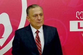 Salva-naTelaSvili-opoziciam-xelisuflebis-Secvlis-iseTi-Sansi-dakarga-rom-mkrexelobad-mimaCnia-axla-TviTmmarTvelobis-arCevnebze-vifiqro