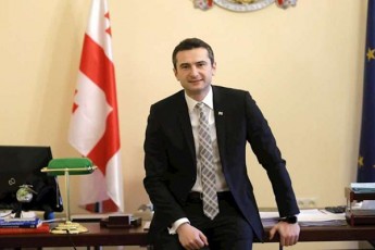 kaxa-kuWava-mexanZre-maSvelebze-gmiri-xar-roca-SegiZlia-janmrTeloba-da-sicocxle-sxvebis-gadasarCenad-gaiRo