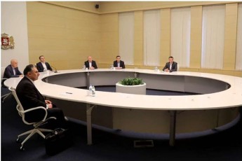 irakli-RaribaSvilis-fasilitaciiTa-da-filip-rikeris-CarTulobiT-azerbaijanulma-mxarem-konfliqtis-dros-dakavebuli-somxeTis-15-moqalaqe-gaaTavisufla