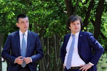 ratom-2-3-dRe-mas-am-kiTxvaze-pasuxi-ara-aqvs---irakli-kobaxiZe-giorgi-gaxariasTan-bolo-satelefono-saubris-detalebs-ixsenebs