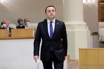 irakli-RaribaSvili-saakaSvils-romelic-gamaTxovrebuli-dadis-qveyanaSi-xidan-xeze-unda-erqvas-mesame-prezidenti