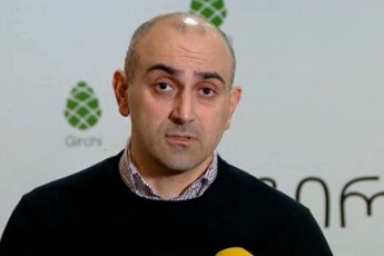 aleqsandre-raqviaSvili-samwuxaroa-rom-dRemde-miwevs-senatorebis-komentarebis-mosmena-rom-Cemi-kolegebi-SeTanxmebis-ama-Tu-im-elements-ar-asruleben