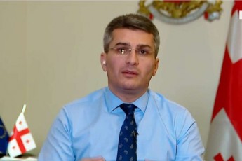 mamuka-mdinaraZe-tyuilia-damTxveva-rom-3-000-mde-maRali-klasis-sastumroSi-vaSingtonSi-SemTxveviT-erTi-da-igive-dros-erTmaneTs-daemTxvnen-gaxaria-da-nacmoZraobis-lideri