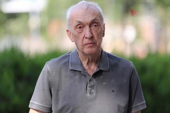 Tengiz-cercvaZe-fizikurad-araa-amdeni-faizeri-da-amitom-Cven-unda-avicraT-im-vaqciniT-romelic-aris