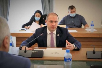 givi-miqanaZe-vemijnebiT-yvelanair-Zaladobas-miT-umetes-rodesac-es-JurnalistebTan-aris-dakavSirebuli