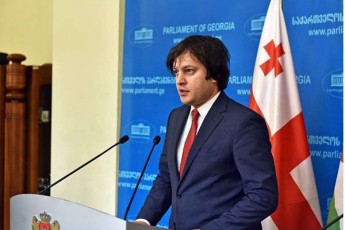 irakli-kobaxiZe-opoziciaze-maTTvis-mTavaria-daupirispirdnen-saxelmwifos-eklesiasa-da-imas-razec-dgas-Cveni-identoba