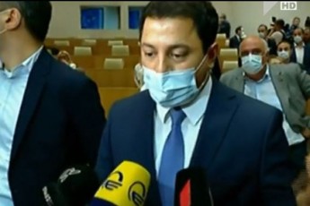 arCil-TalakvaZe--opozicia-aris-sasowarkveTili-ver-igeben-arCevnebs-da-aqvT-erTaderTi-dRis-wesrigi-destabilizacia-da-areuloba