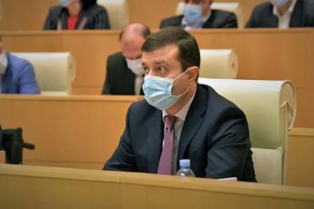 giorgi-xojevaniSvili-arc-erTi-politikuri-Zala-romelic-parlamentSi-aris-warmodgenili-da-vinc-dRes-am-maskaradis-monawileebi-iyvnen-ar-fiqroben-xalxis-saWiroebebze
