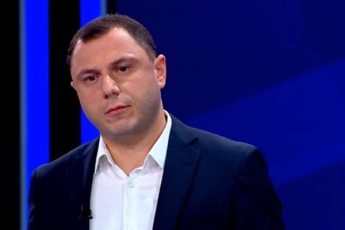 giorgi-amilaxvari-baton-saakaSvils-Sevaxseneb-rom-araTu-erTi-miwola-rogorc-ar-unda-miawvnen-dRes-qarTul-policiasa-da-qarTul-saxelmwifos-imaze-Zlieria-vidre-warmoudgeniaT