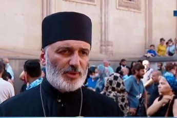 partiebma-Tu-politikosebma-romlebic-sapatriarqos-winaaRmdeg-gamarTul-aqciebSi-aqtiurad-monawileoben-wlebis-ganmavlobaSi-eklesiasTan-brZolis-didi-gamocdileba-daagroves