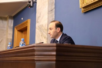 anri-oxanaSvili-zaza-gaxelaZis-gaTavisufleba-mniSvnelovani-warmatebaa