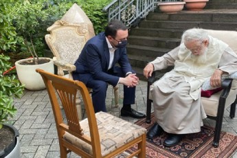 irakli-RaribaSvili-patriarqs-Sexvda