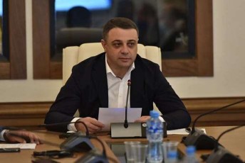 aluda-RuduSauri-miSelma-opozicias-TiTi-dauqnia-da-civi-wyali-gadaasxa