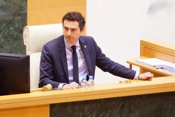 kaxa-kuWava-medias-Cemi-Txovna-iqneba-Jurnalisturi-saqmianoba-ise-ganaxorcieloT-rogorc-manamde-da-Tqveni-qmedebebiT-darbazSi-destruqciis-da-sxdomis-CaSlis-saSualeba-aravis-mieces