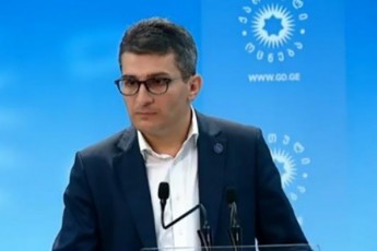 mamuka-mdinaraZe-xatia-dekanoiZes-Tqven-warmoadgenT-im-politikur-Zalas-romlisganac-zizRis-kampaniaze-saubari-amoraluria