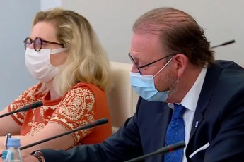 rik-demsi-oqtomberSi-arCevnebi-gaqvT---rogorc-mesmis-es-iqneba-adgilobrivi-arCevnebi-magram-erovnuli-referendumis-msgavsi-aseTi-ram-arsad-minaxavs