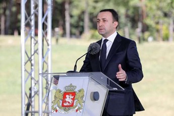 irakli-RaribaSvili-studentebs-CvenTvis-yvelaze-didi-faseuloba-aris-ganaTleba-vinaidan-momavali-gekuTvniT-Tqven