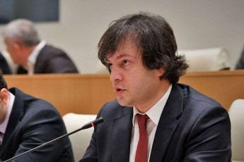 irakli-kobaxiZe-iqidan-gamomdinare-rom-riggareSe-arCevnebis-sakiTxi-dRis-wesrigidan-moixsna-gaxarias-partia-darCa-ufunqciod