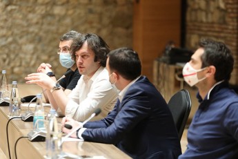 qarTuli-ocnebis-politsabWos-mTavrobisa-da-umravlesobis-wevrebma-winandalSi-Sexvedra-gamarTes