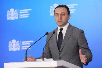 roca-premierad-daviniSne-vaqcinebi-ar-Camovida-saqarTveloSi-janmo-s-generalur-direqtorTan-mqonda-nacnoboba-da-misi-uSualo-SuamavlobiT-davukavSirdi-faizeris-prezidents